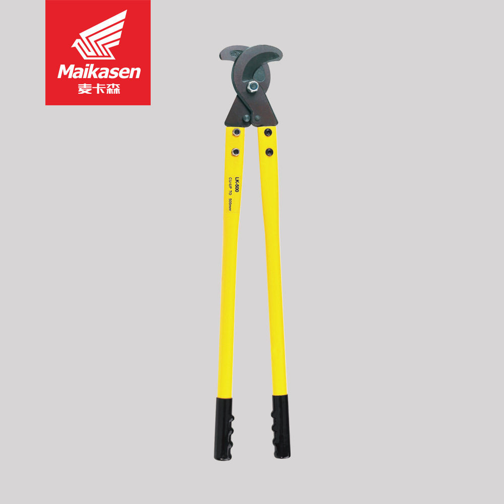 Labor-saving long arm cable cutter